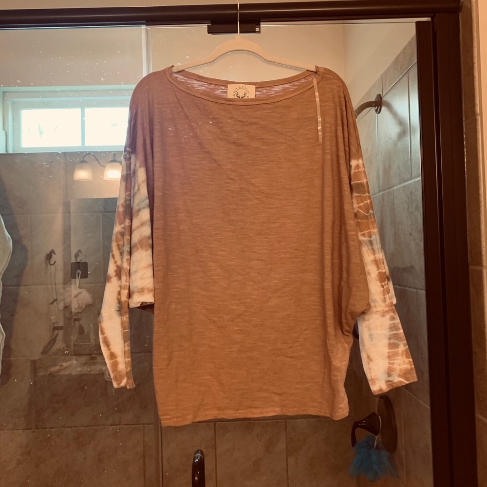 Tie dye sleeve top